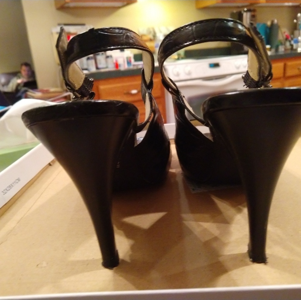 Sam & Libby shoes - Picture 2 of 9